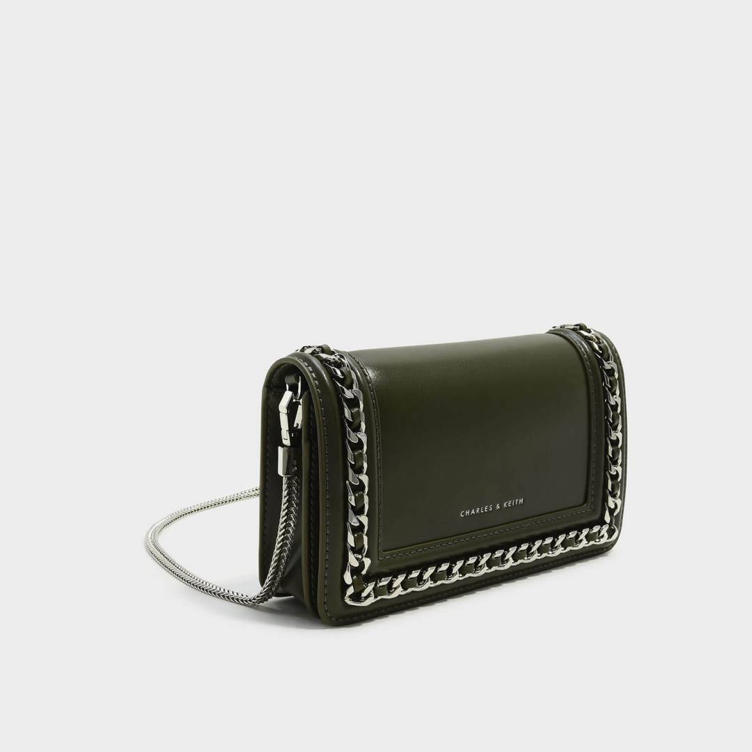 Charles Keith Chain Detail Clutch 2024 favors