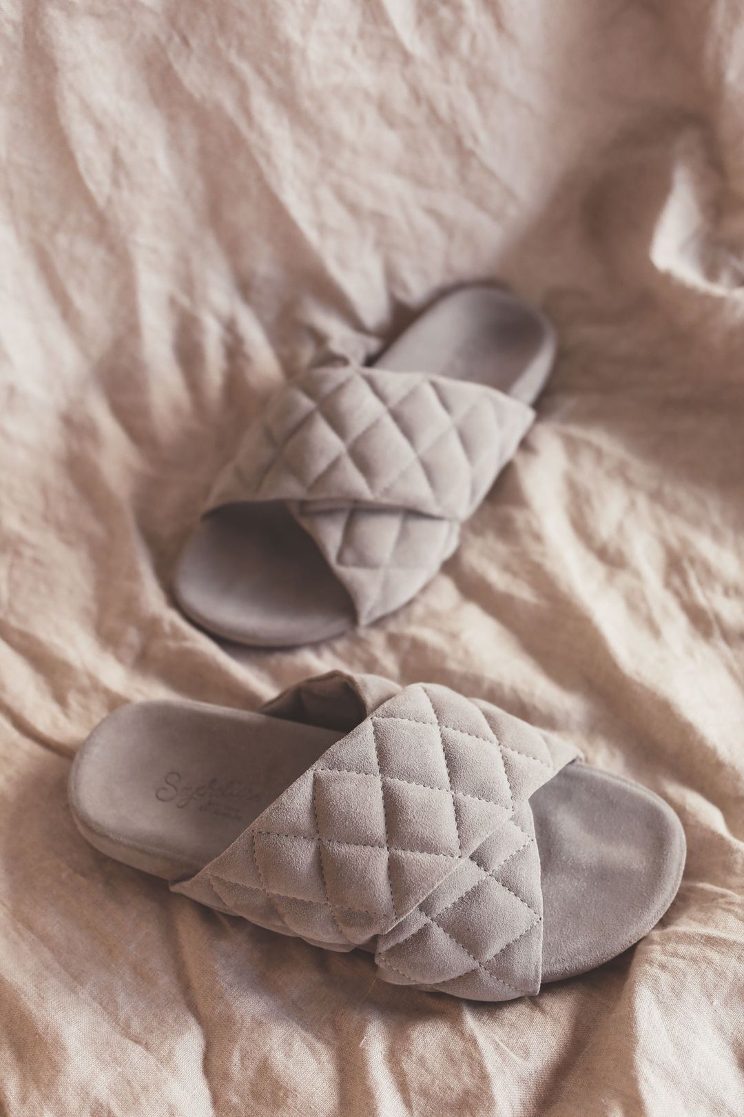 seychelles suede sandals